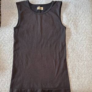 Athleta Navy Sleeveless Ribbed Top size medium